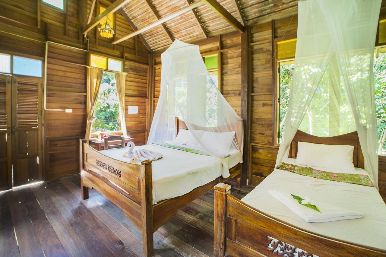 アーツ リバービュー ロッジ Khao Sok National Park エクステリア 写真