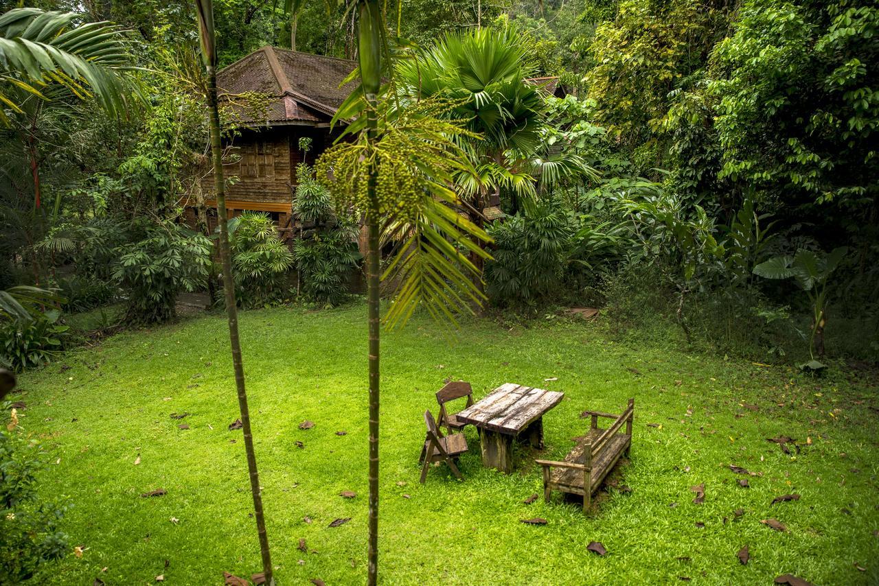 アーツ リバービュー ロッジ Khao Sok National Park エクステリア 写真