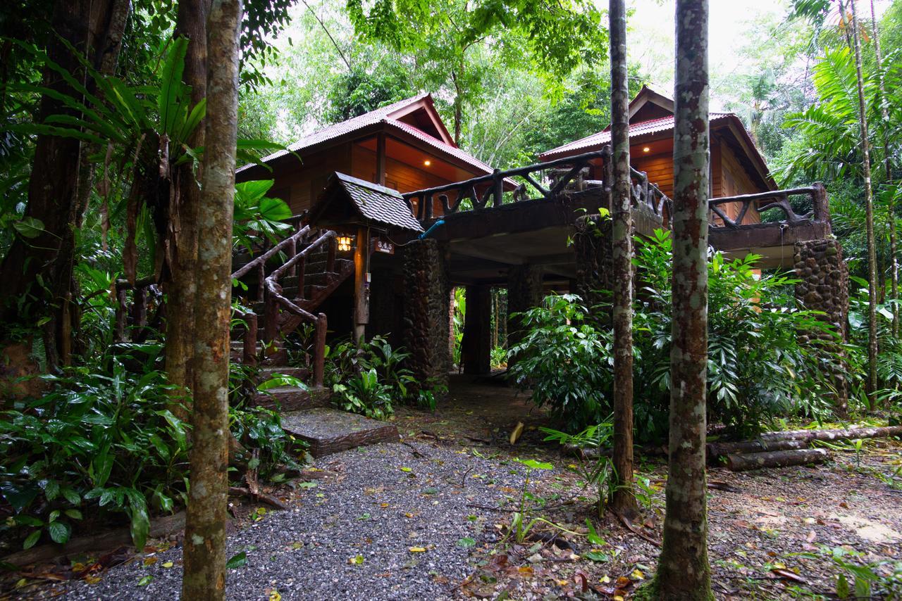 アーツ リバービュー ロッジ Khao Sok National Park エクステリア 写真